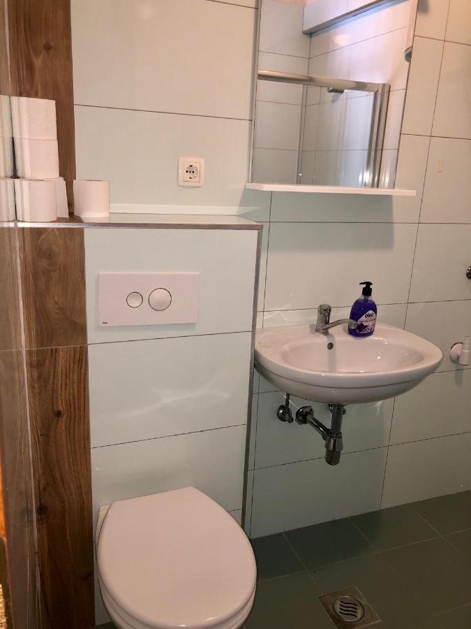 Apartmani Janja Starigrad Paklenica Exterior foto