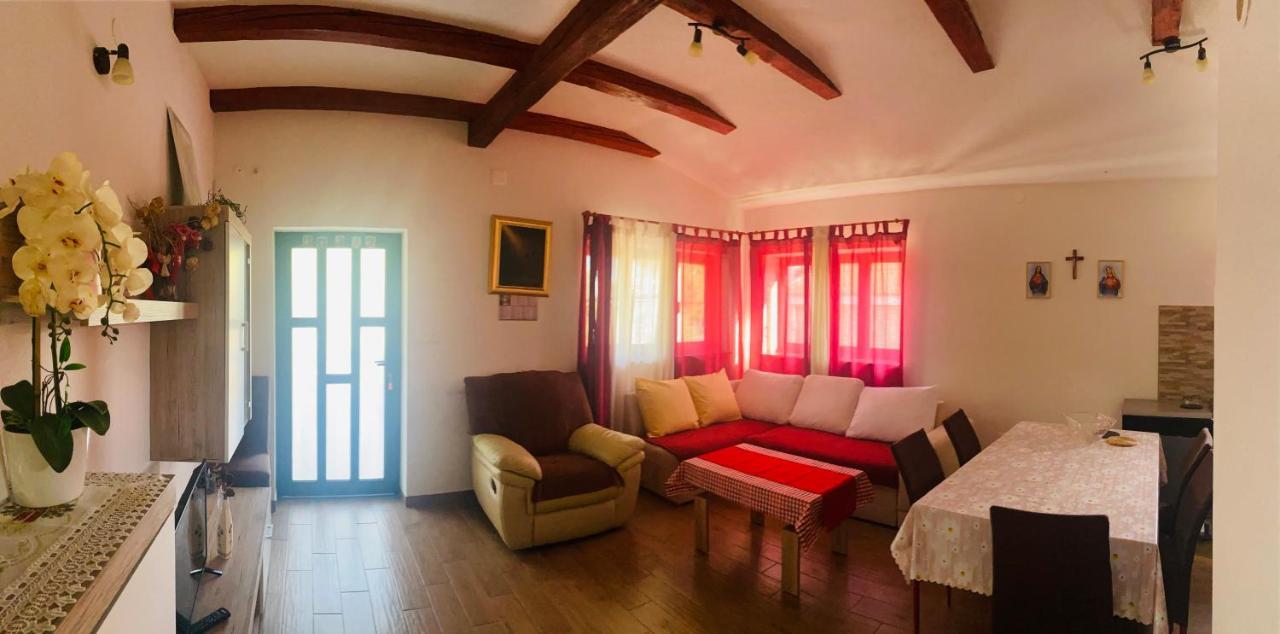Apartmani Janja Starigrad Paklenica Exterior foto