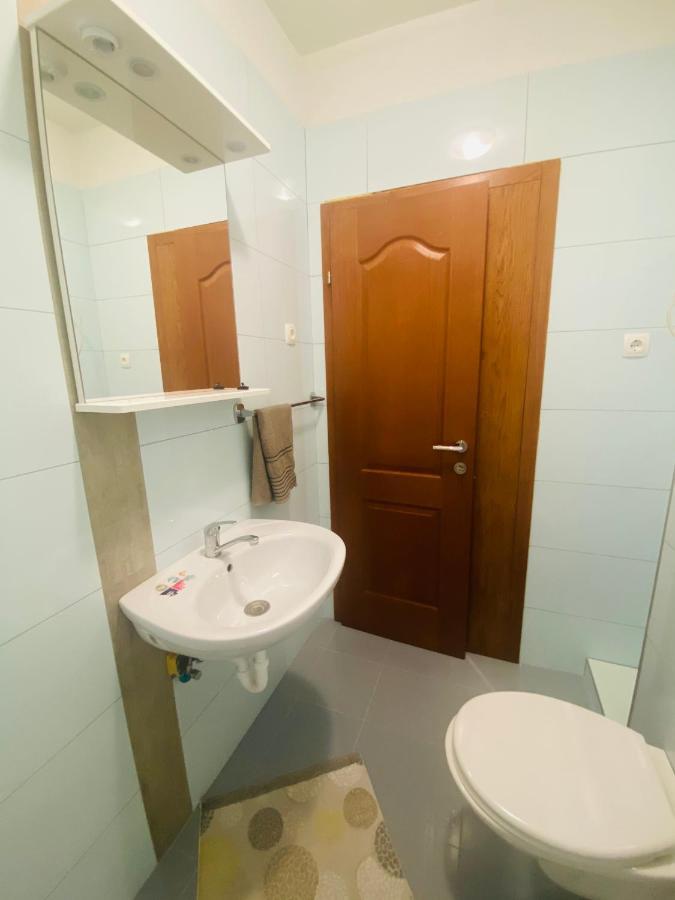 Apartmani Janja Starigrad Paklenica Exterior foto